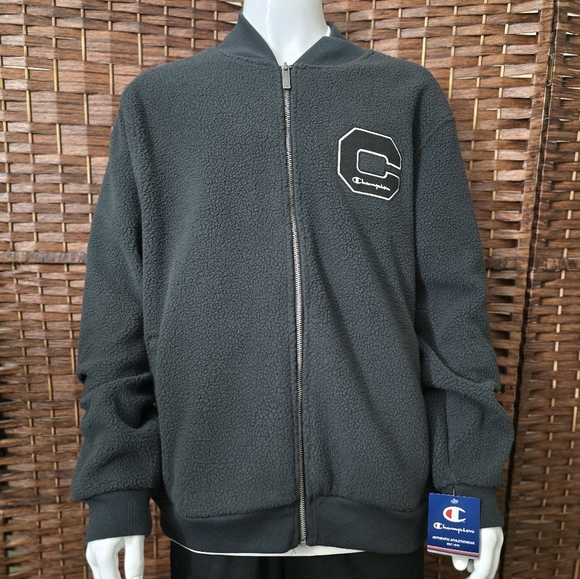 Champion Sherpa Jacket - Picture 2 of 13